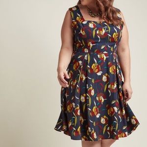 BNWOT yellow star floral dress
